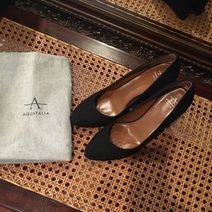 Aquatalia 𝙱𝚕𝚊𝚌𝚔 Zana wedges size 9.0.